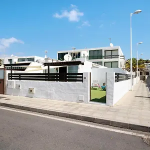Estudio Dannamar Puerto del Carmen (Lanzarote)